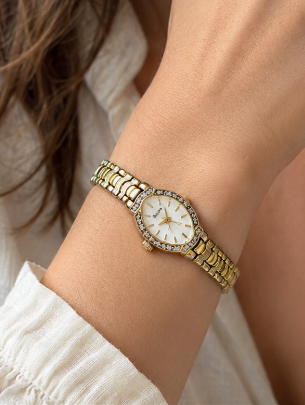 Bulova Vintage Gold Tone Quartz Bracelet Watch Silver X Accent Bezel Pearl Dial